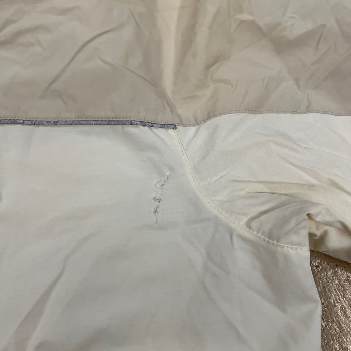 [정품/M] 노티카 화이트 배색 바람막이 점퍼 b15 상품이미지9