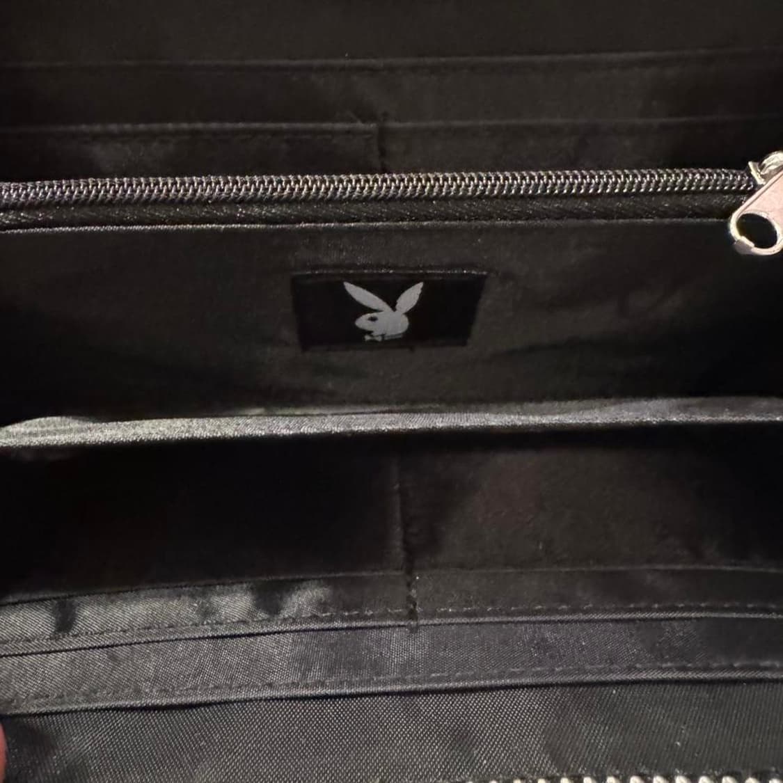 플레이보이 버니 패턴 지퍼 지갑 상품이미지4