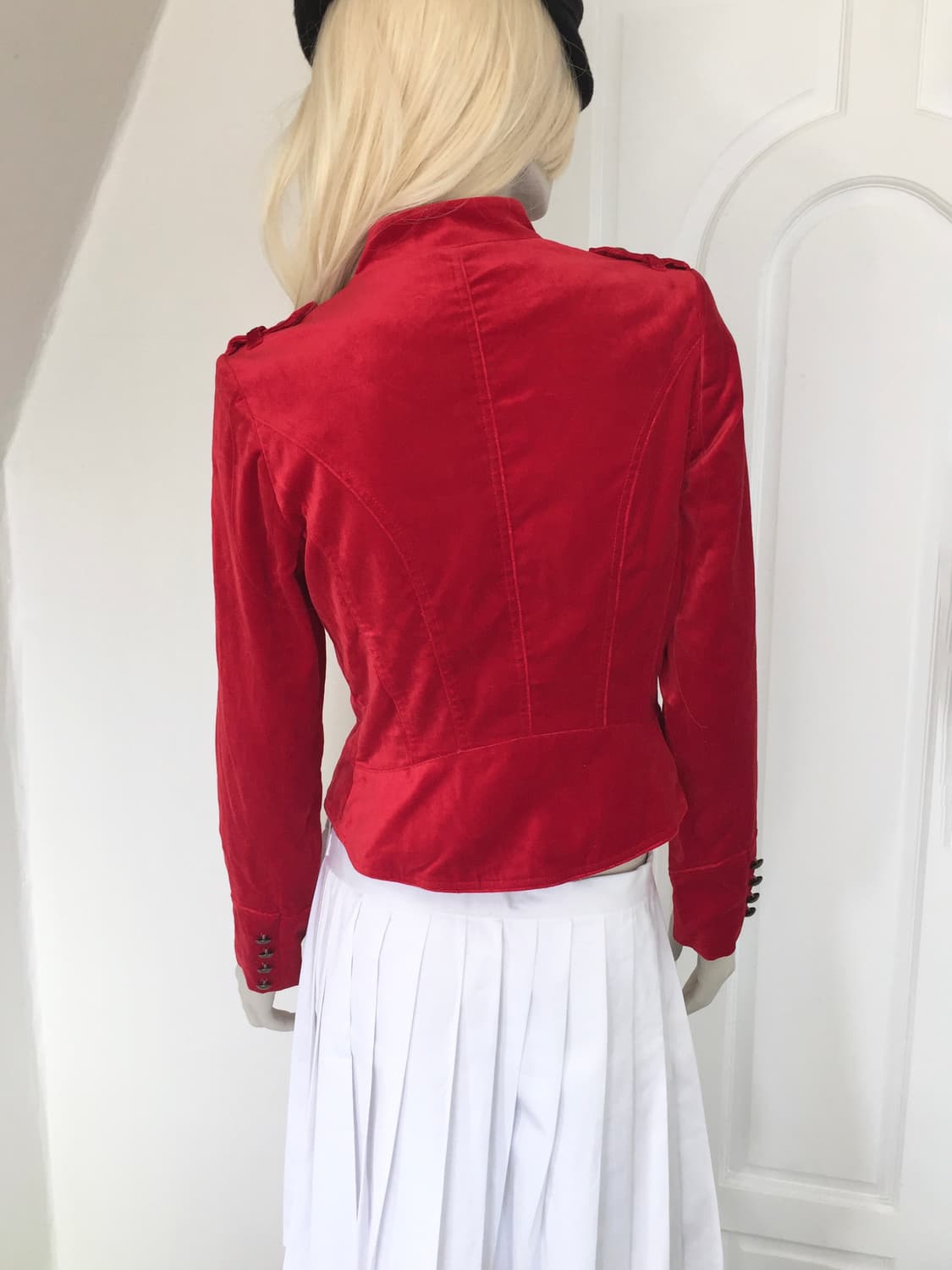 Red Velvet Napoleon-Style Jacket 상품이미지7
