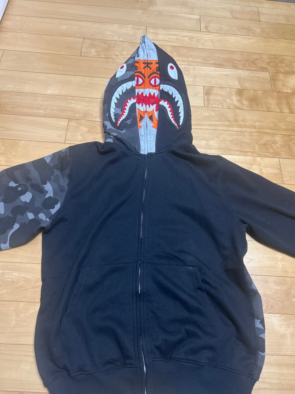 베이프 더블후드 타이거 샤크 상품이미지3