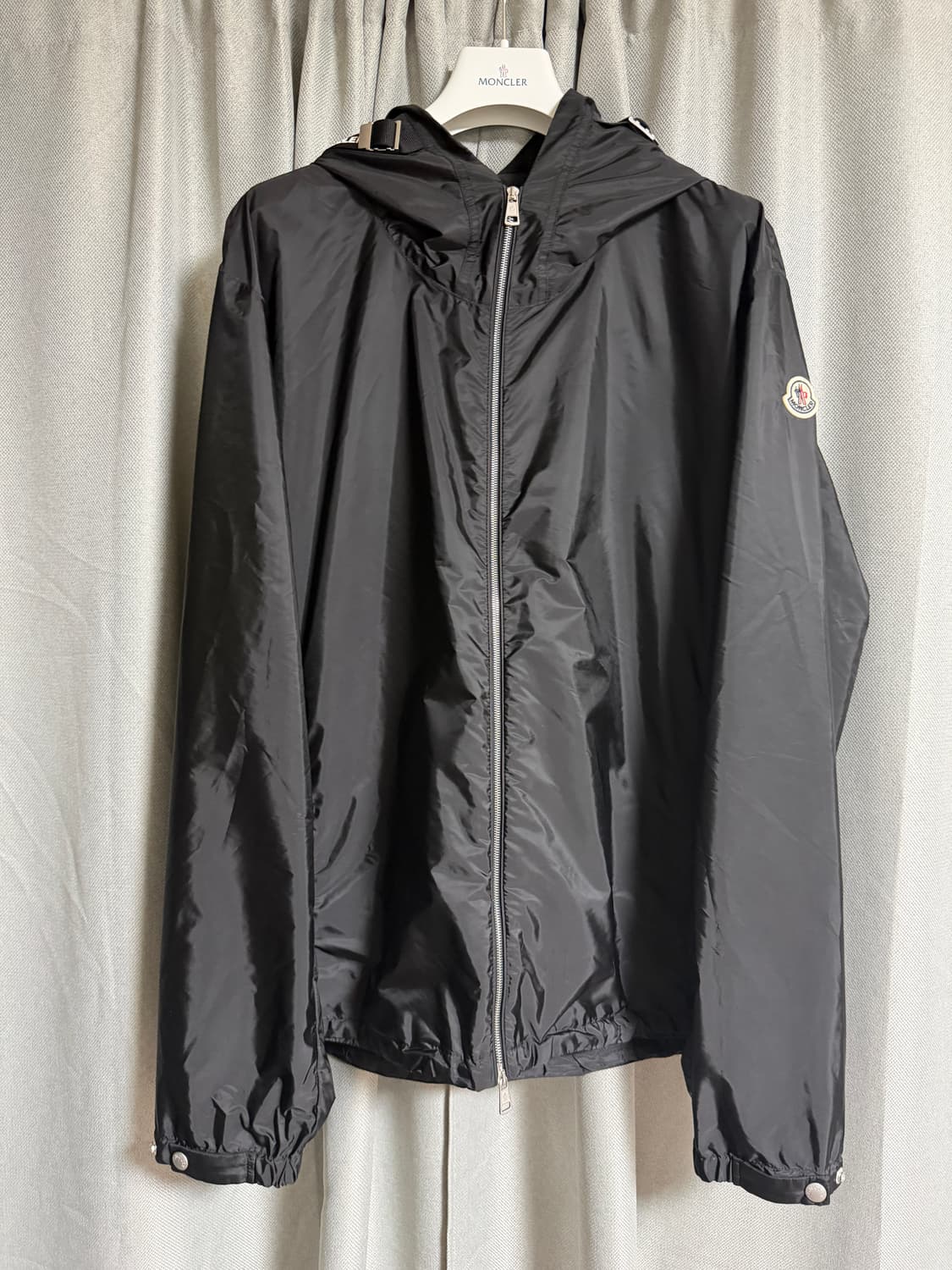 몽클레어 레모레이 5사이즈 판매합니다! 상품이미지1