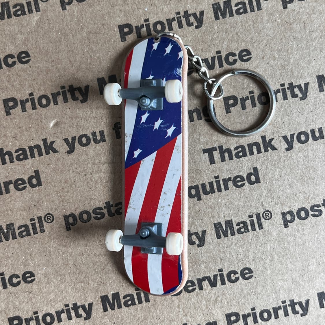 90s vtg Flag Skateboard Keyring 상품이미지1