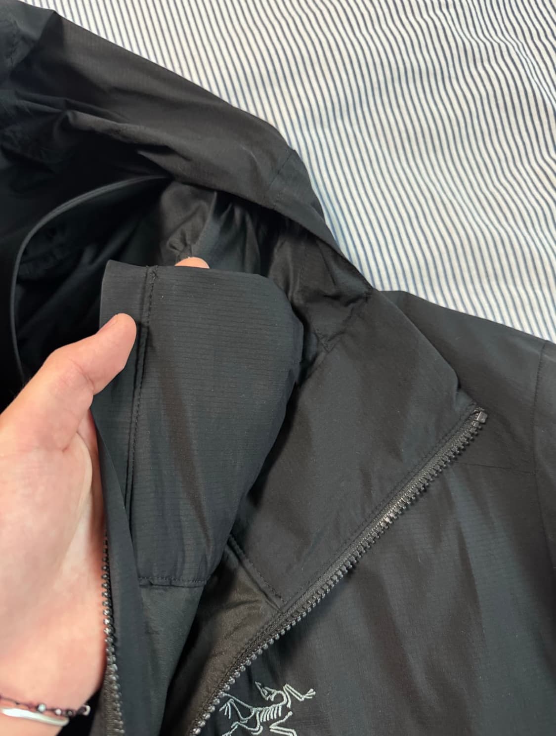 (S급) 아크테릭스 아톰 SL 후디 블랙 L 상품이미지7