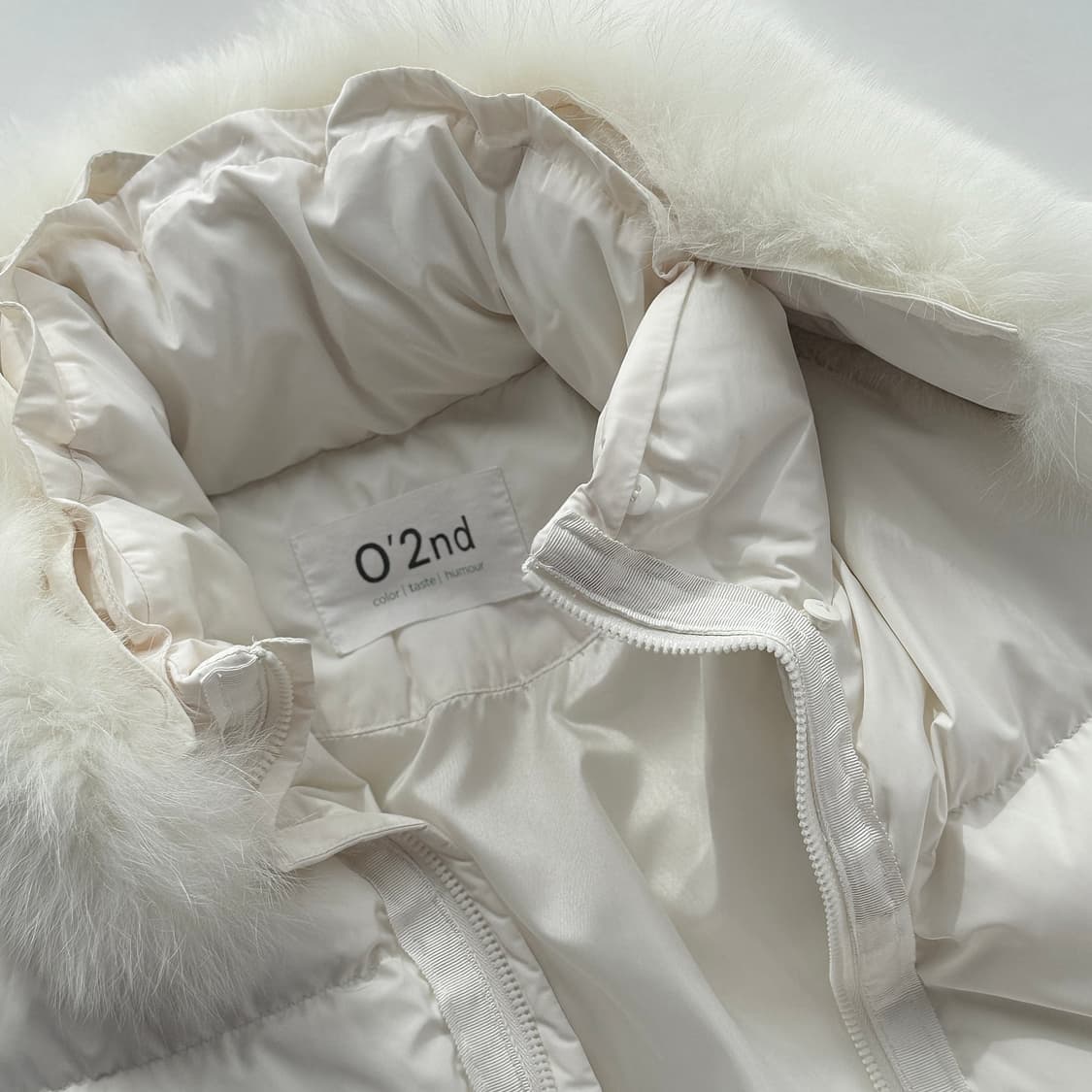 오즈세컨 폭스퍼 구스 패딩 상품이미지3