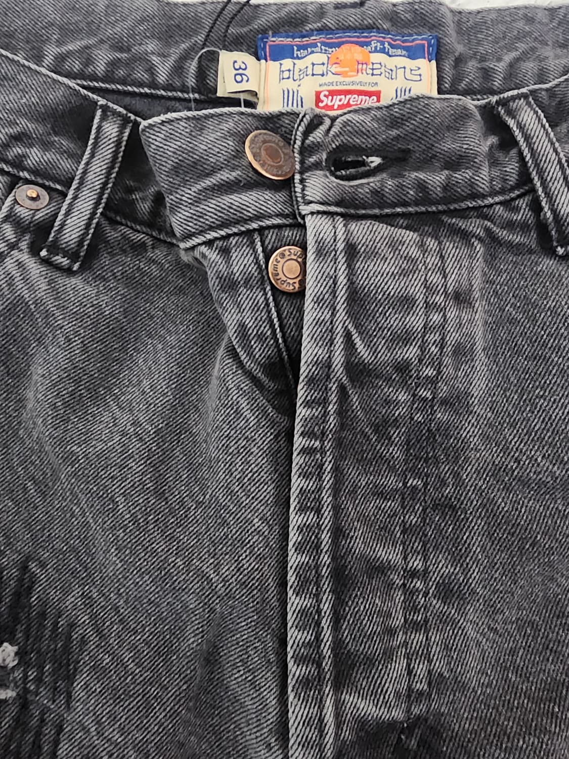 슈프림 블랙민즈 멘디드 루즈 핏 진 워시드 블랙 36 상품이미지7