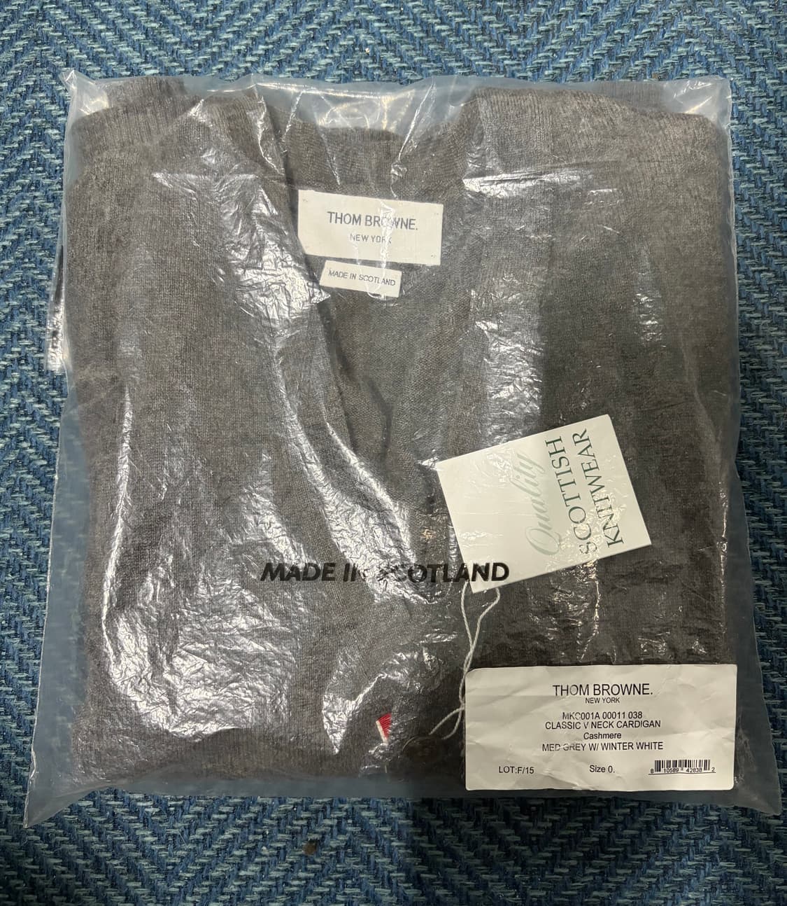 톰브라운 / 미드그레이 사선완장 캐시미어 가디건 / 0사이즈 상품이미지1