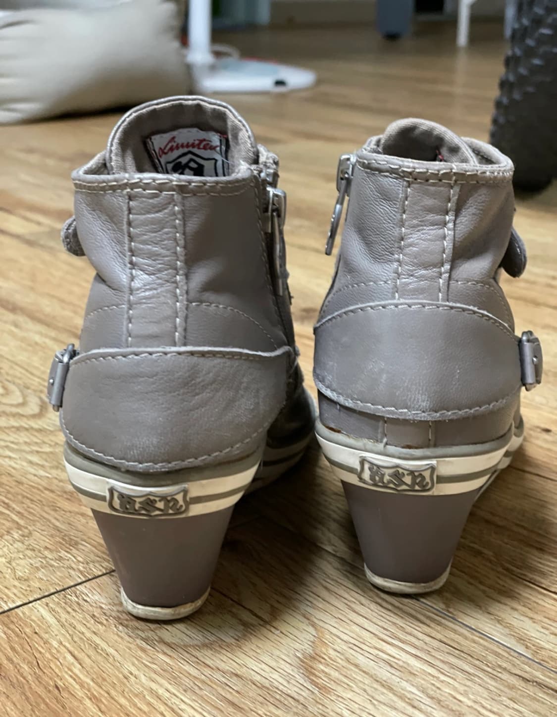 아쉬ASH 제니얼 36 상품이미지3