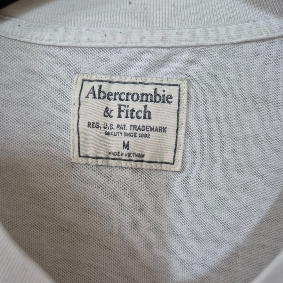[M]아베크롬비 앤 피치 화이트 반팔티 상품이미지3