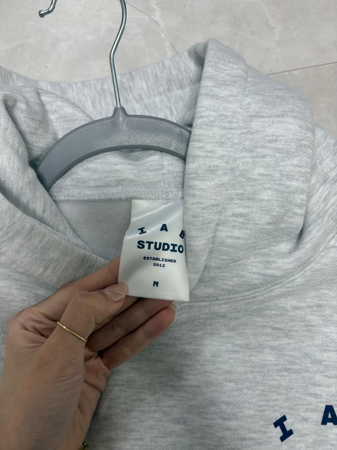 아이앱스튜디오 후드티 상품이미지2