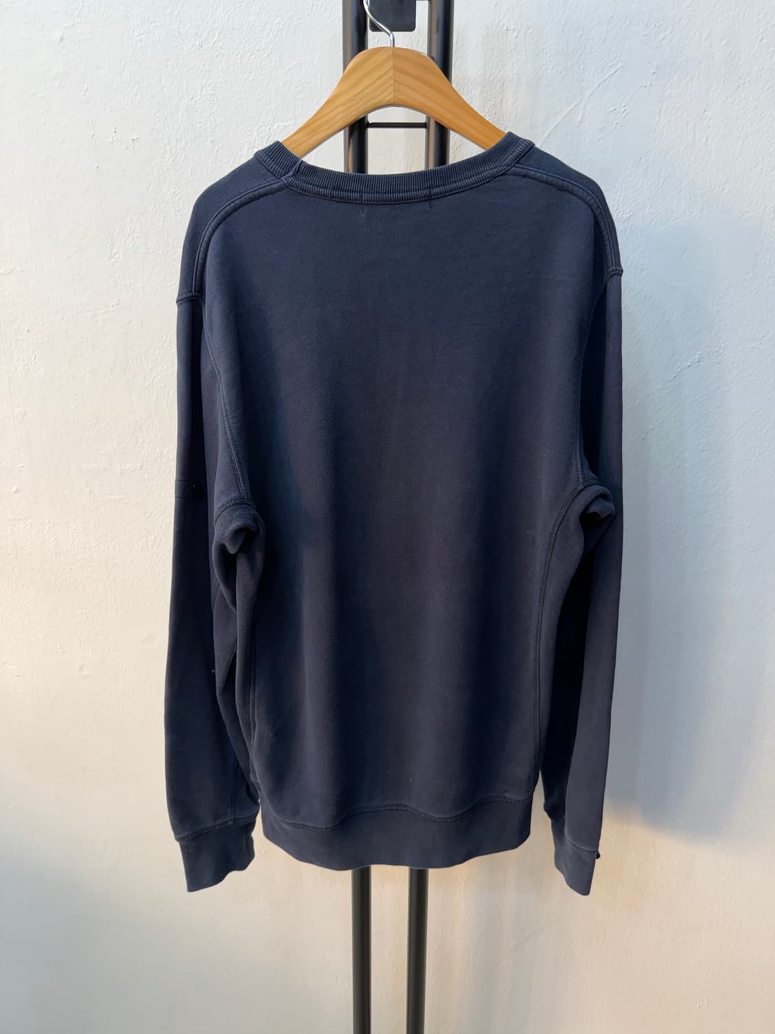 정품) 스톤아일랜드 네이비 맨투맨 티셔츠 M 상품이미지5