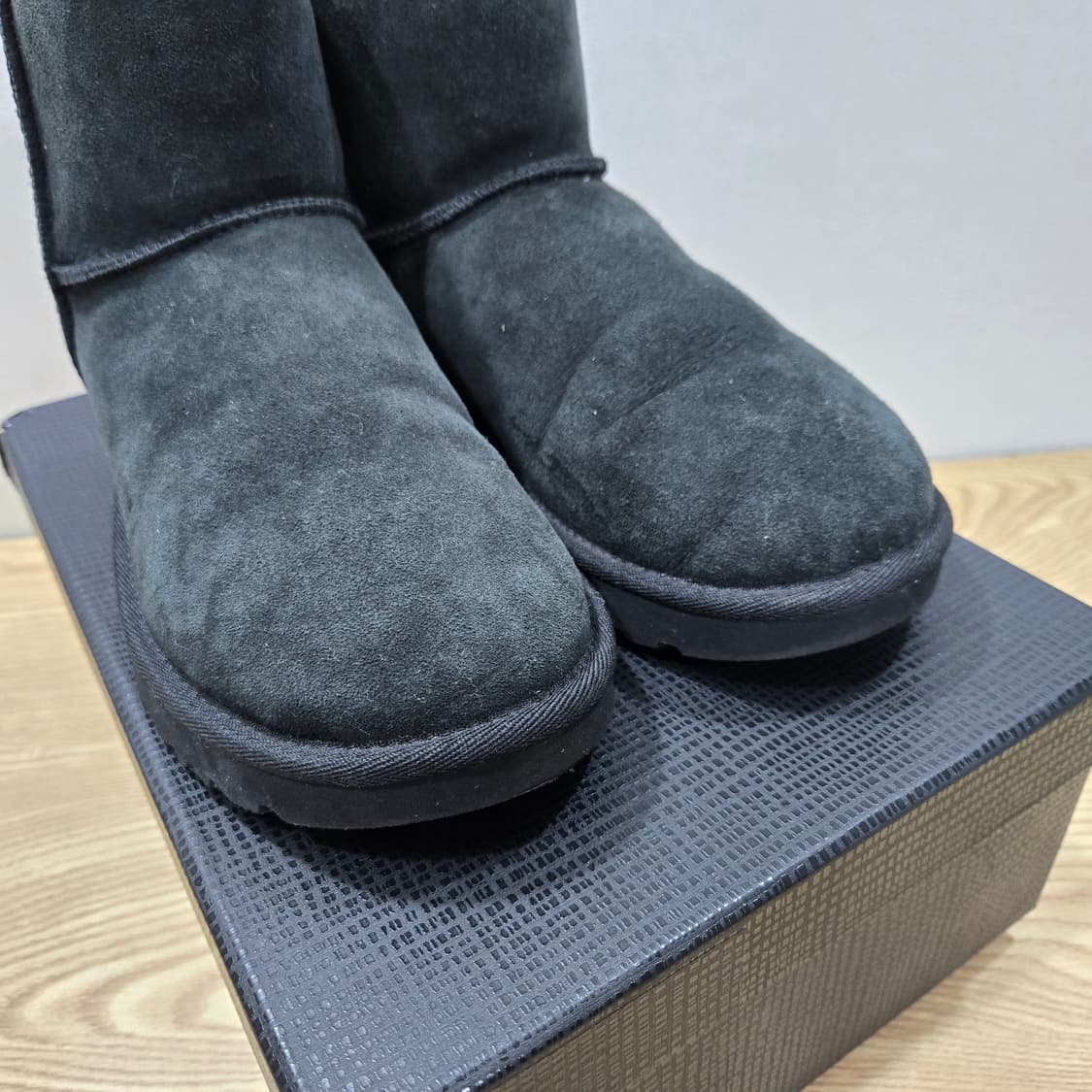 240 어그 UGG 클래식 미니 블랙 어그부츠 상품이미지5