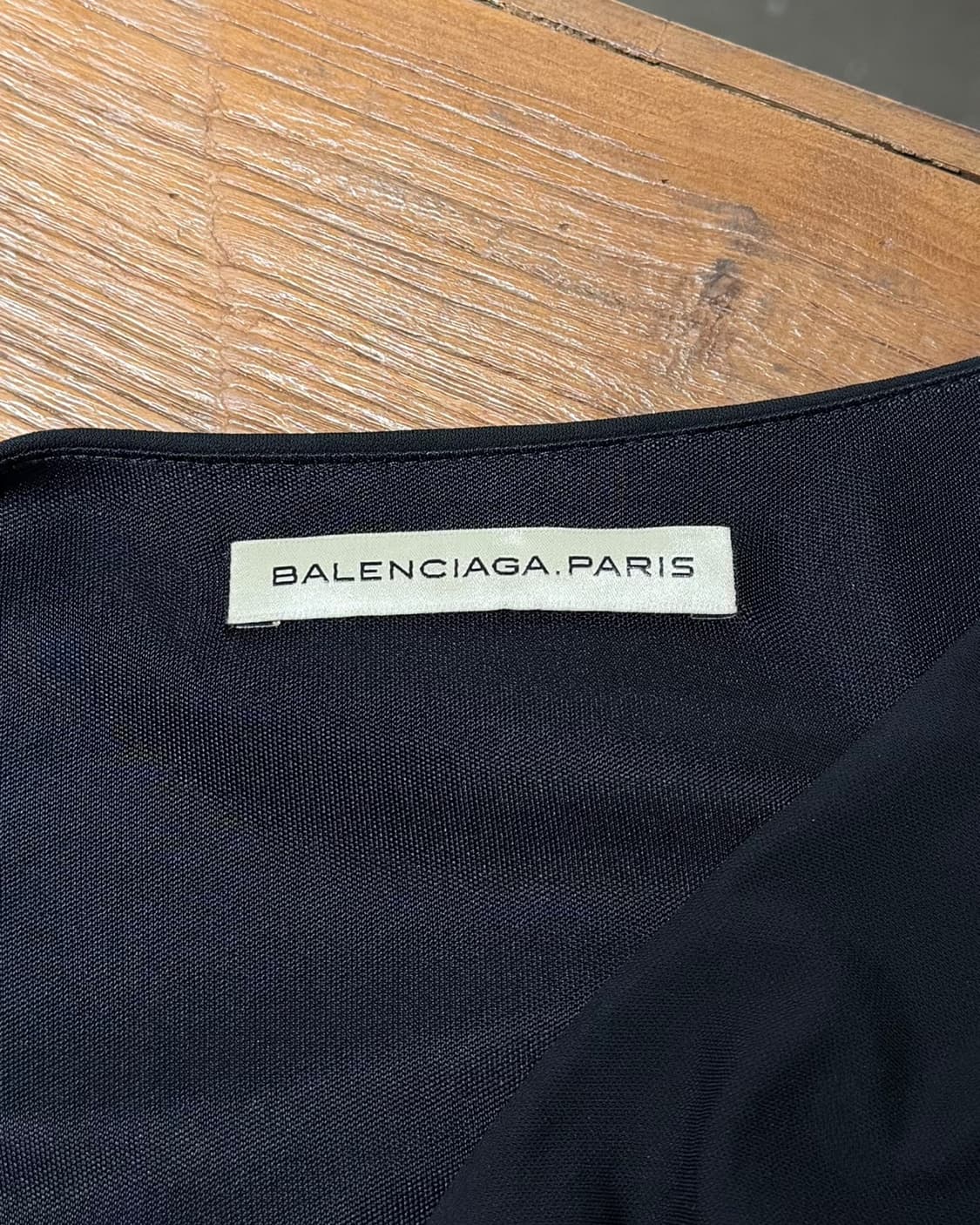 발렌시아가 블랙 언발란스 하프 슬리프 원피스 상품이미지7