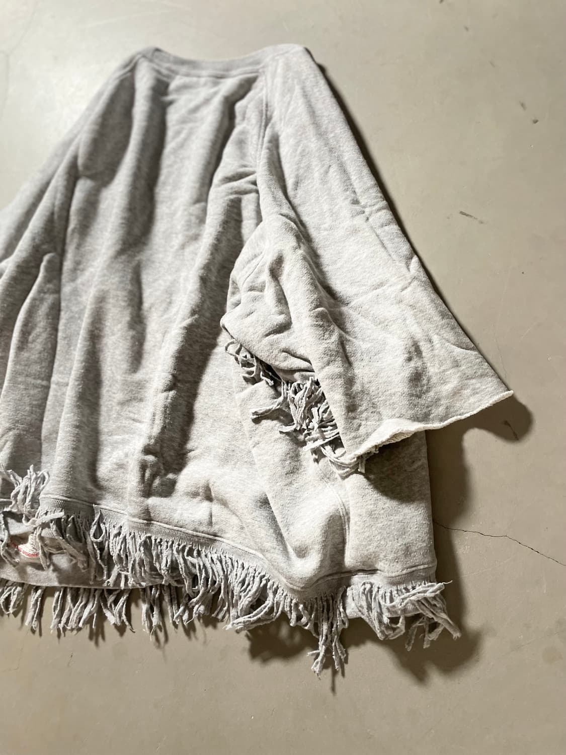 영앤 올슨  Fringe Sweat tee 상품이미지3