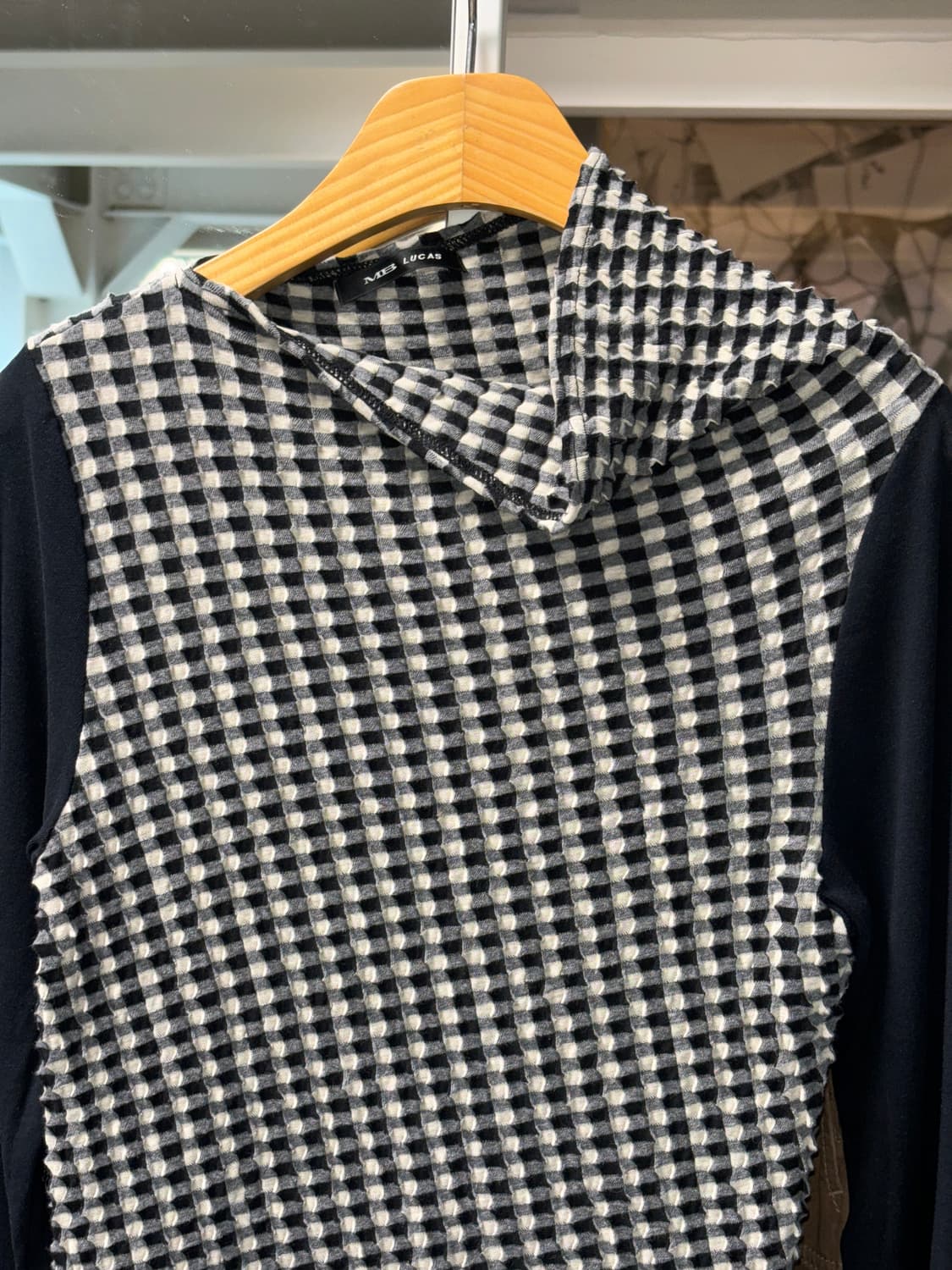 Mb lucas 비대칭 니트 상품이미지3