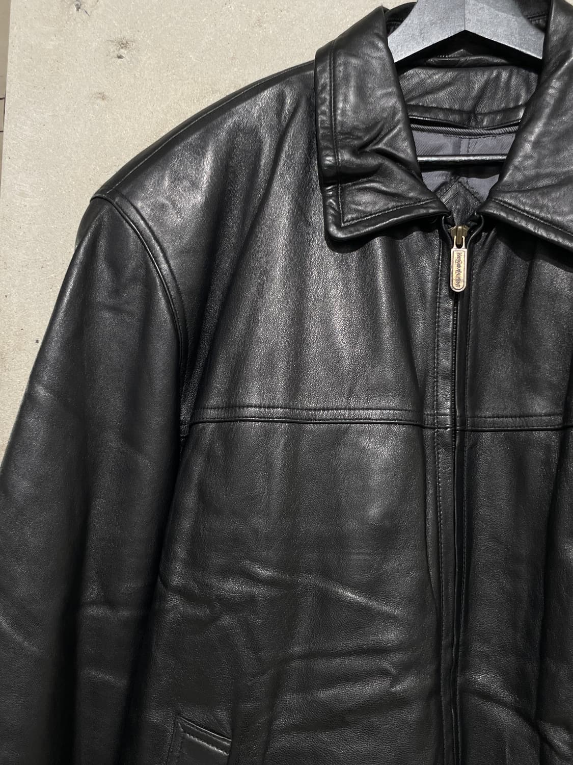 이브 생로랑 블랙 클래시크 쉽 레더 자켓 상품이미지2