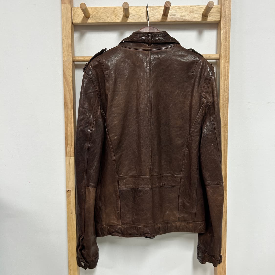 뮤즈룸 에디슬리먼st 레더 자켓 브라운 상품이미지6