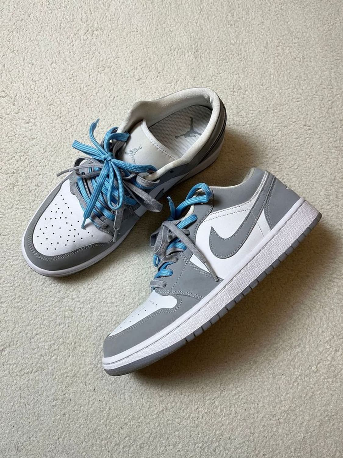 에어 조던 1 로우 화이트 울프 그레이 A1832 상품이미지1