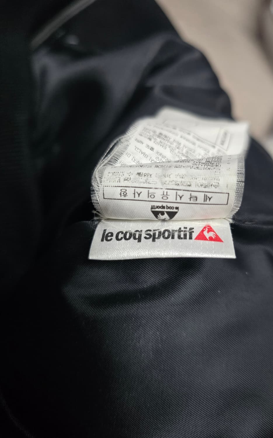 르꼬끄 스포르티브 덕다운 유광패딩.

싸이즈 100 남자. 상품이미지8