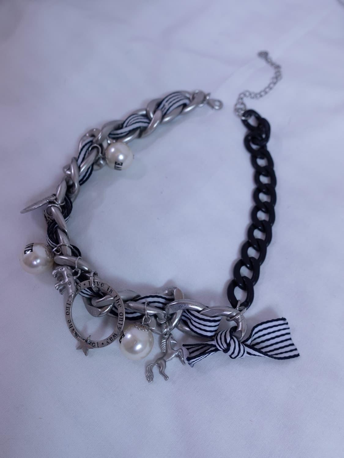 Kitsch silver charm necklace 상품이미지3