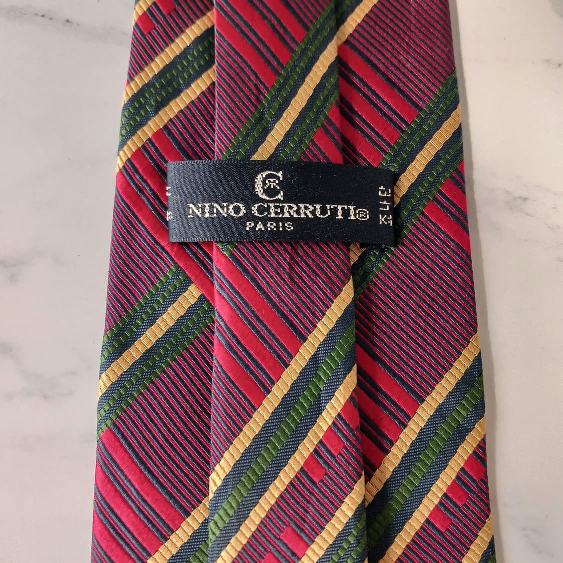 니노 세루티 실크 레드 스트라이프 넥타이 9.8cm A+등급 E875
 상품이미지9
