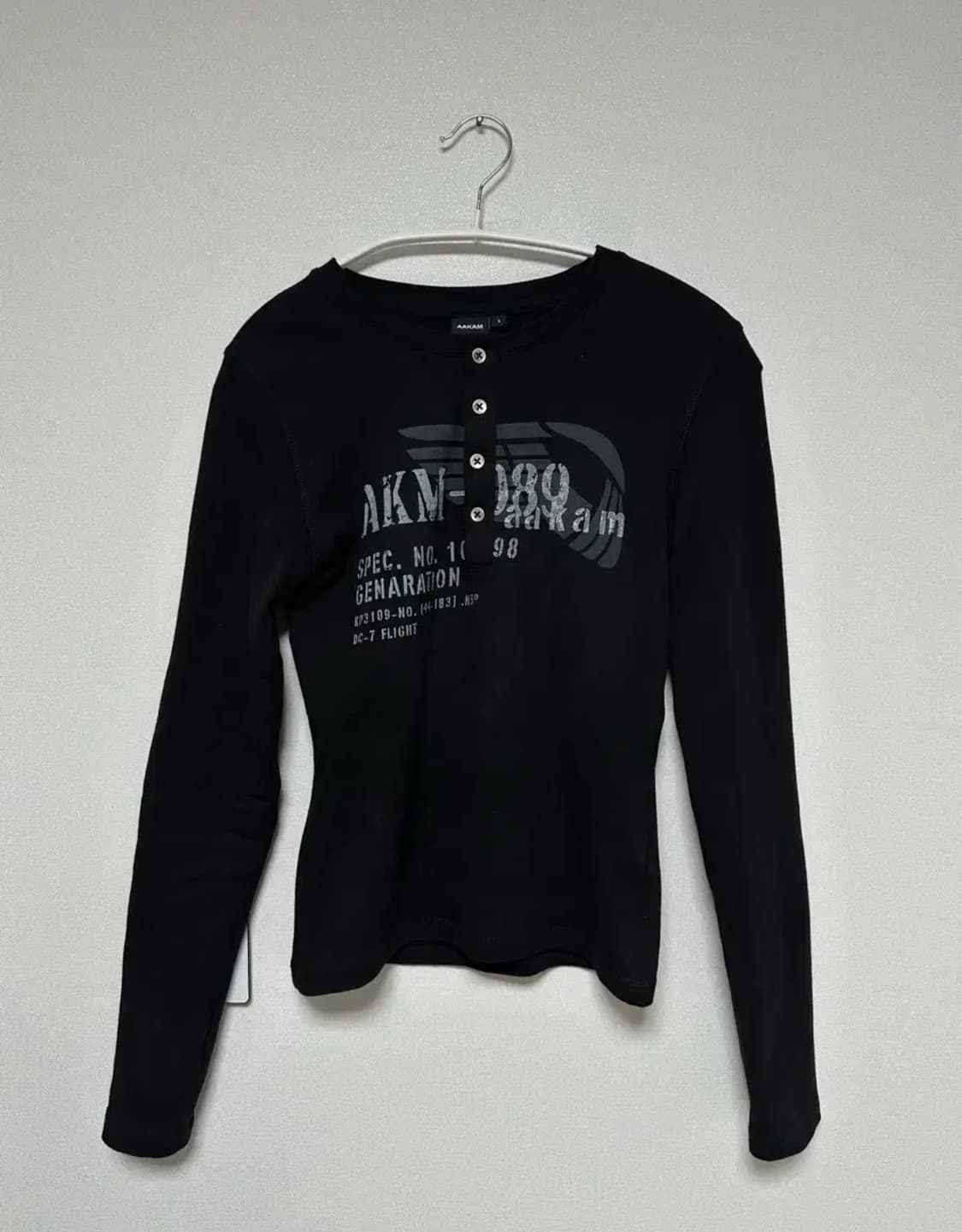 아캄 Button Lettering 롱슬리브 상품이미지2