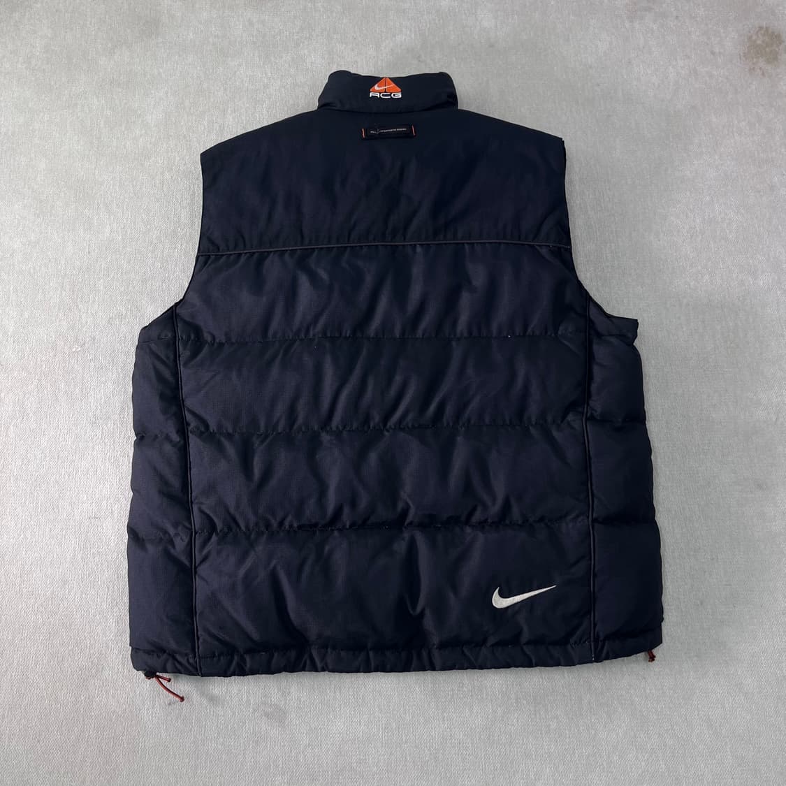 105 나이키 ACG 올드스쿨 패딩조끼 상품이미지2