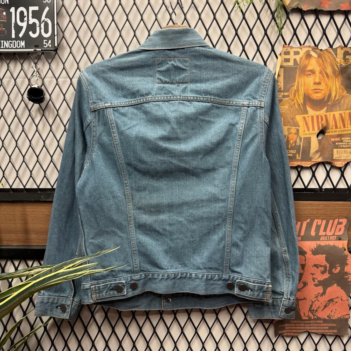 리바이스 데님 트러커 자켓 전면 투포켓 포인트 중청 워시드블루 상품이미지2