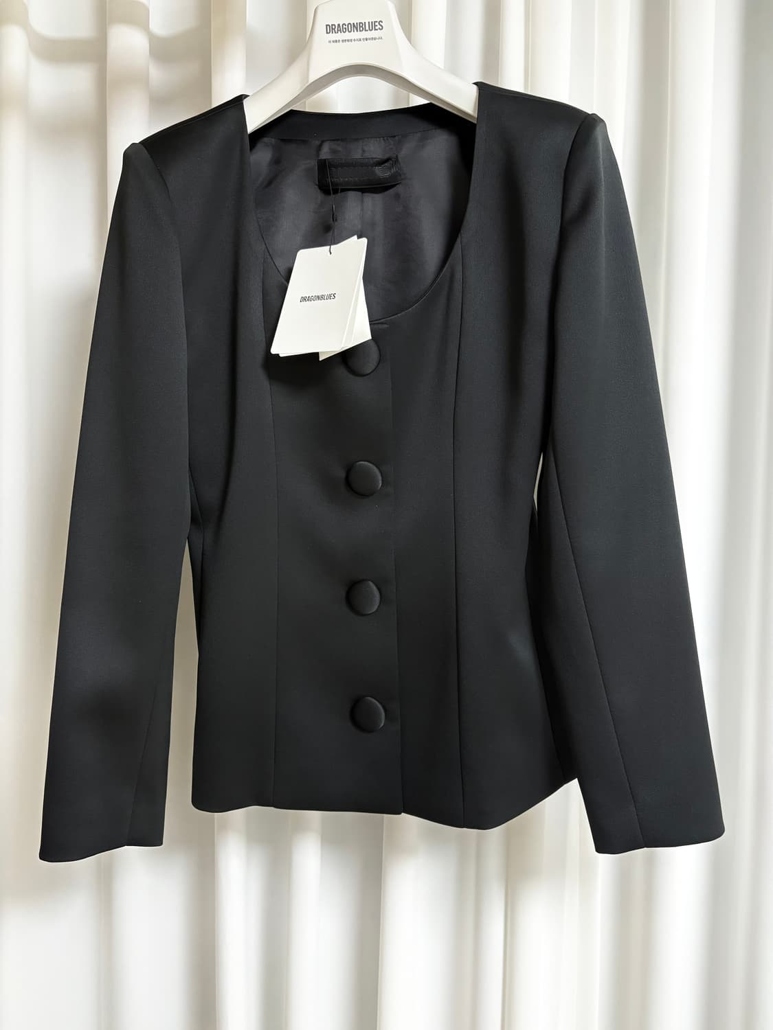 드래곤블루스 스쿱넥 새틴 자켓 - 블랙 상품이미지1