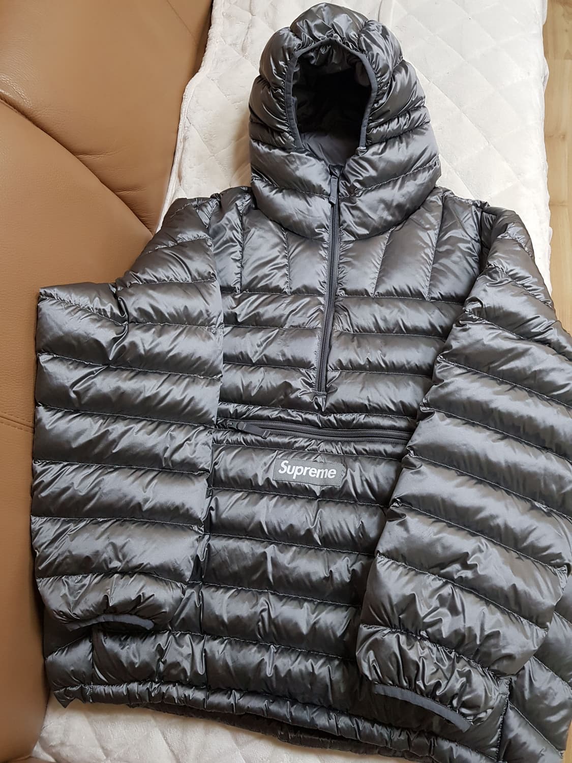 슈프림 마이크로 다운 하프 집 후드 패딩 실버 25FW 상품이미지1