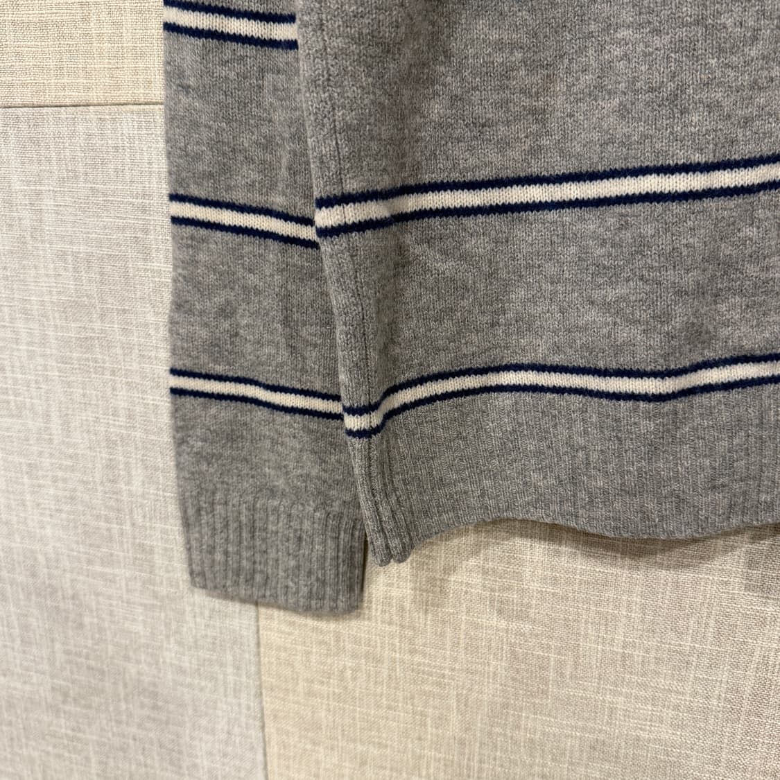 유니클로 스트라이프 울100% 니트 L 그레이(W) 상품이미지3