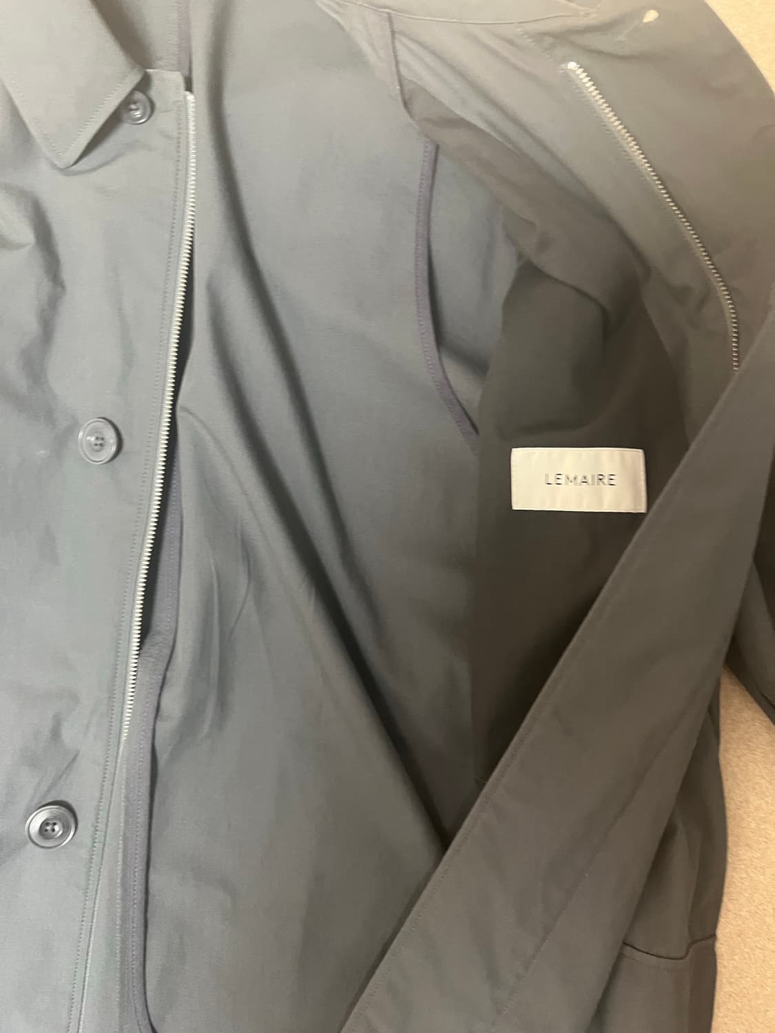 르메르 레인코트 48사이즈 판매합니다. 상품이미지2