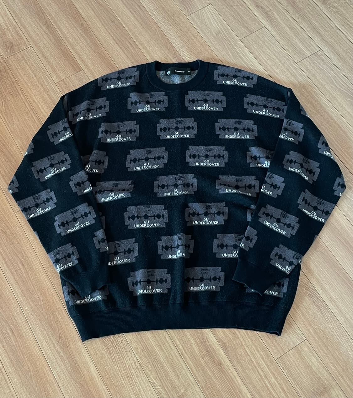 지유 x 언더커버 니트 상품이미지2