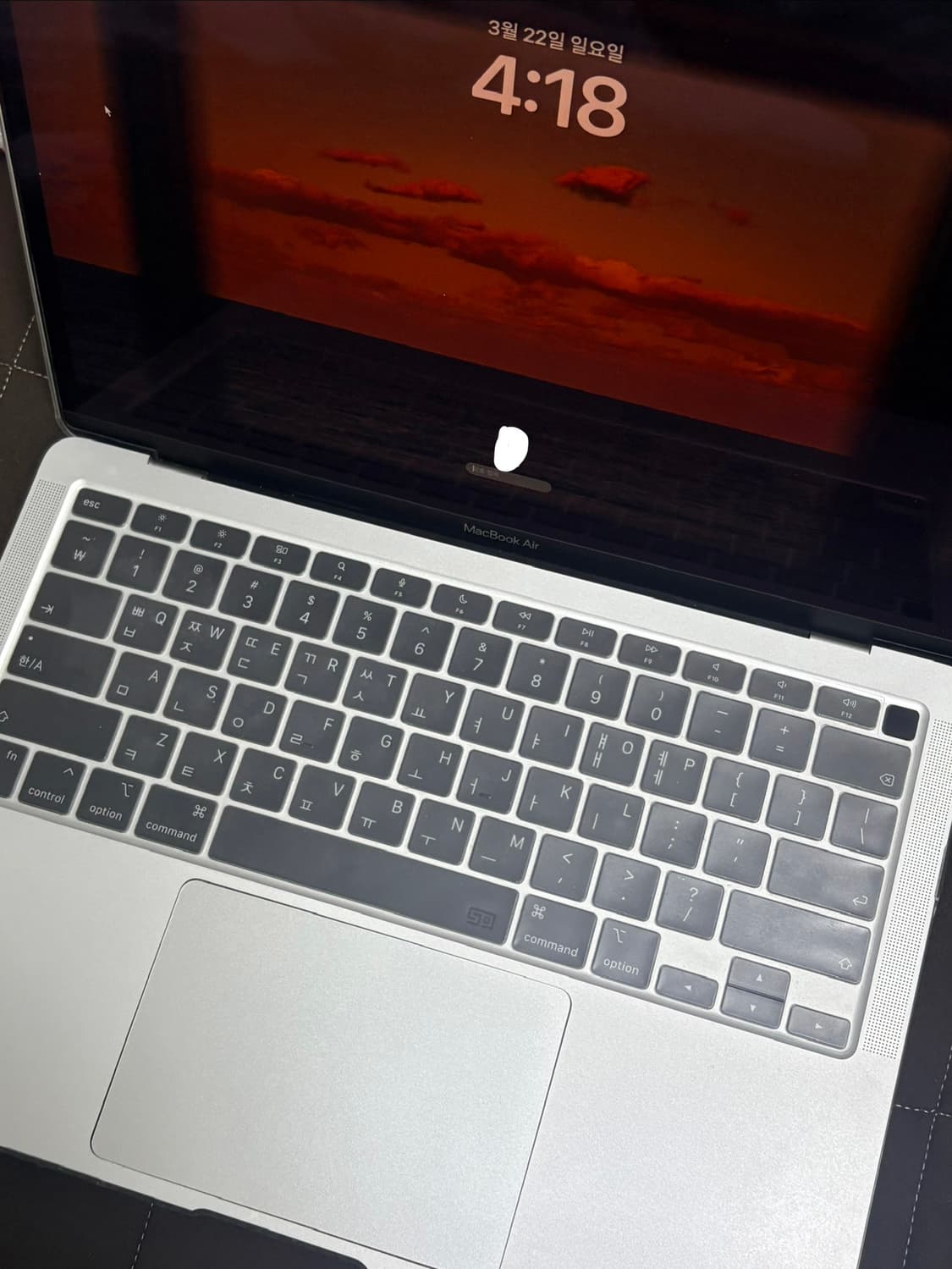 맥북 에어 M1 2020 13인치 256GB (배터리 효율 95%) 상품이미지1