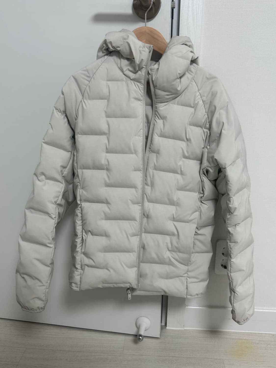 유니클로 경량패딩 상품이미지2