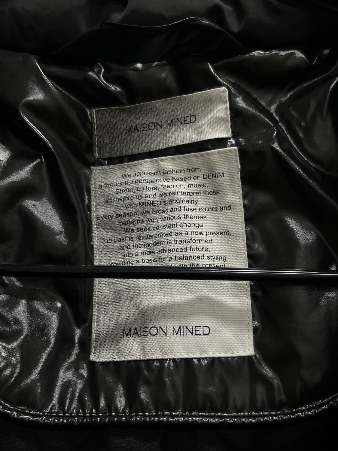 매종미네드 몬스터 패디드 롱다운 블랙 상품이미지4