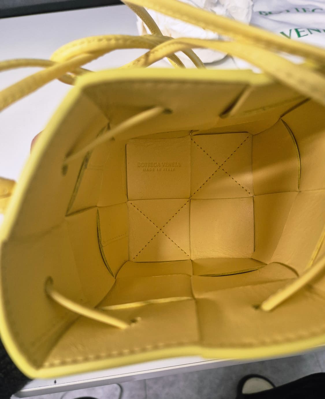 보테가 베네타 미니 버킷백 (새상품급) 상품이미지5