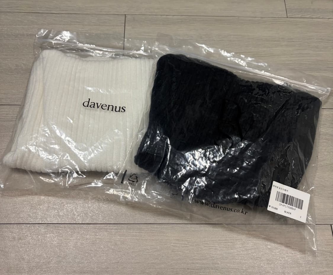 Davenus)골지 반팔 터틀넥 니트 화이트,블랙 S사이즈 2개(새상품) 상품이미지5