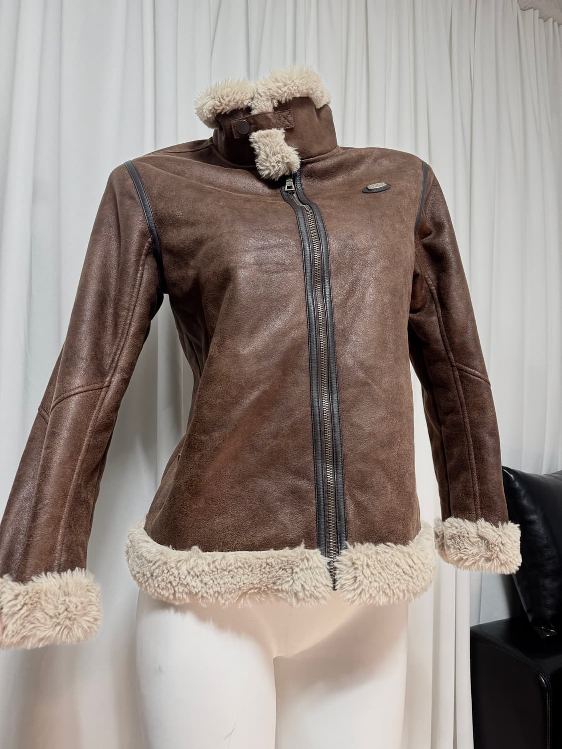 Guess shearling jacket 상품이미지3