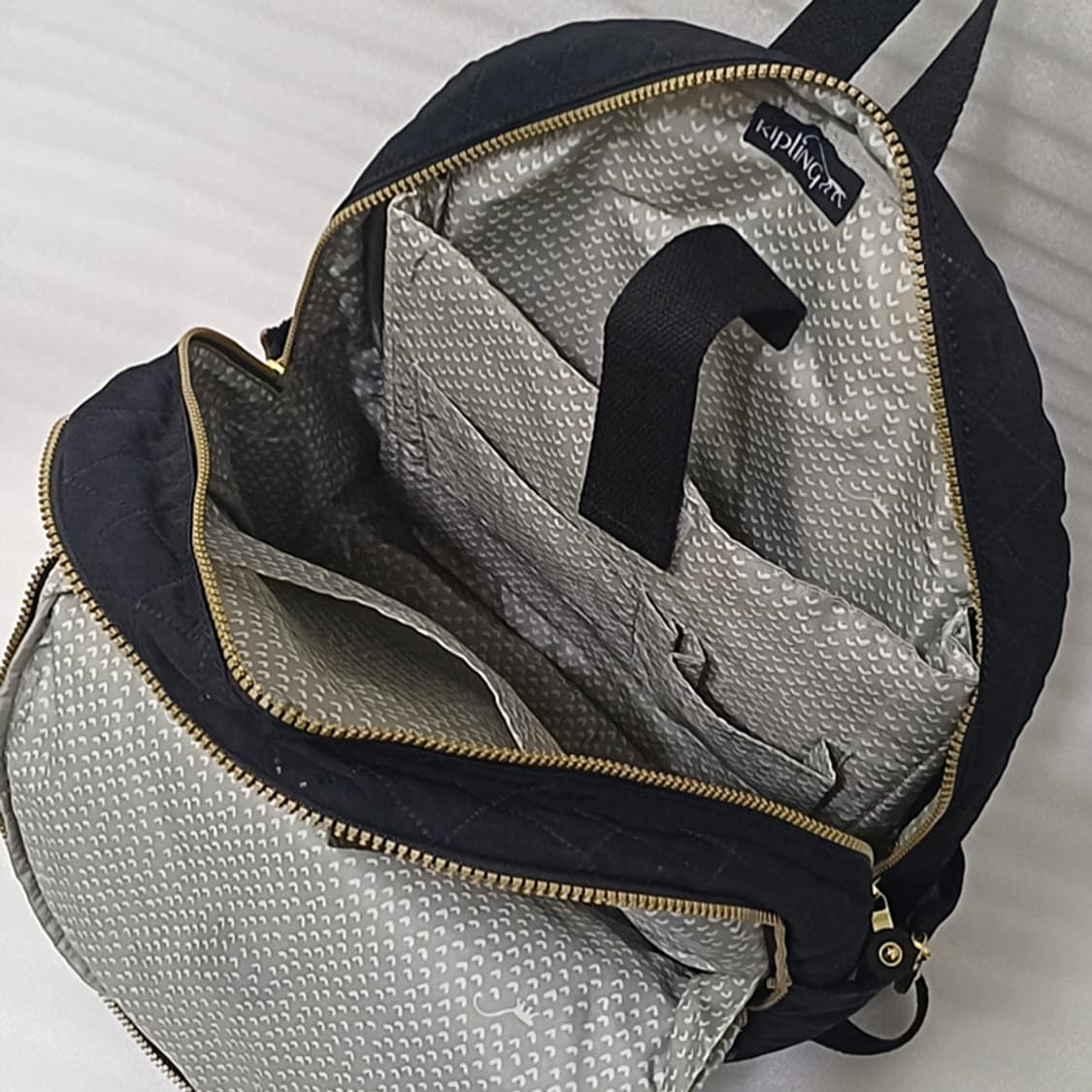 정품 키플링 퀼팅 백팩 L 학생 일상 여행 가방 블랙 훌륭 사랑봉봉정품  상품이미지4