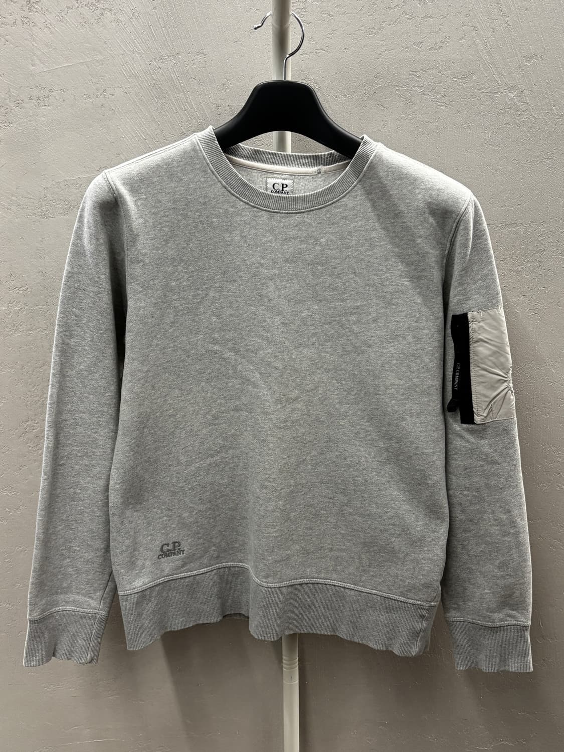 C.P COMPANY 렌즈 맨투맨 *렌즈없음 상품이미지2