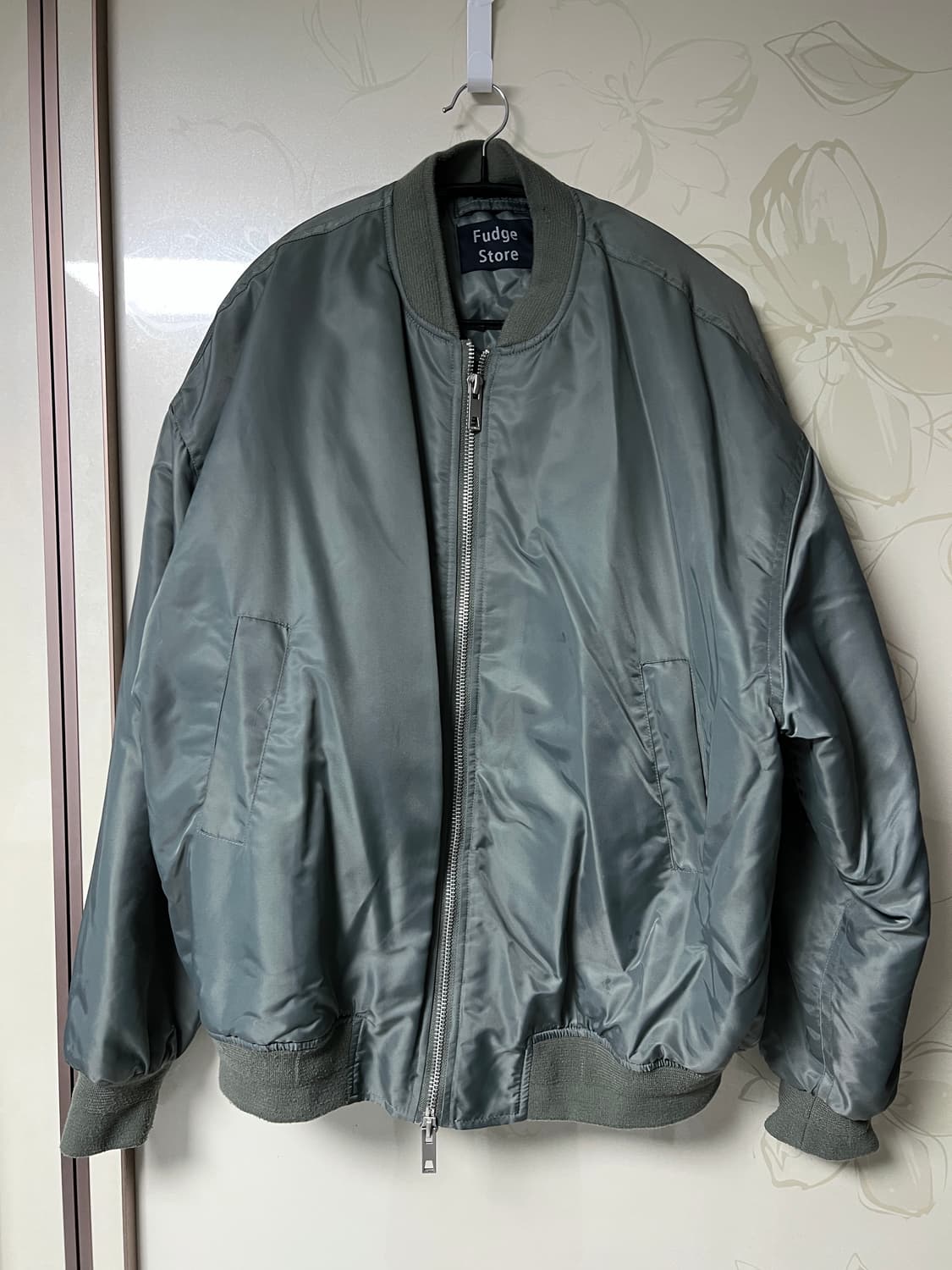 라퍼지 스토어 봄버 상품이미지1