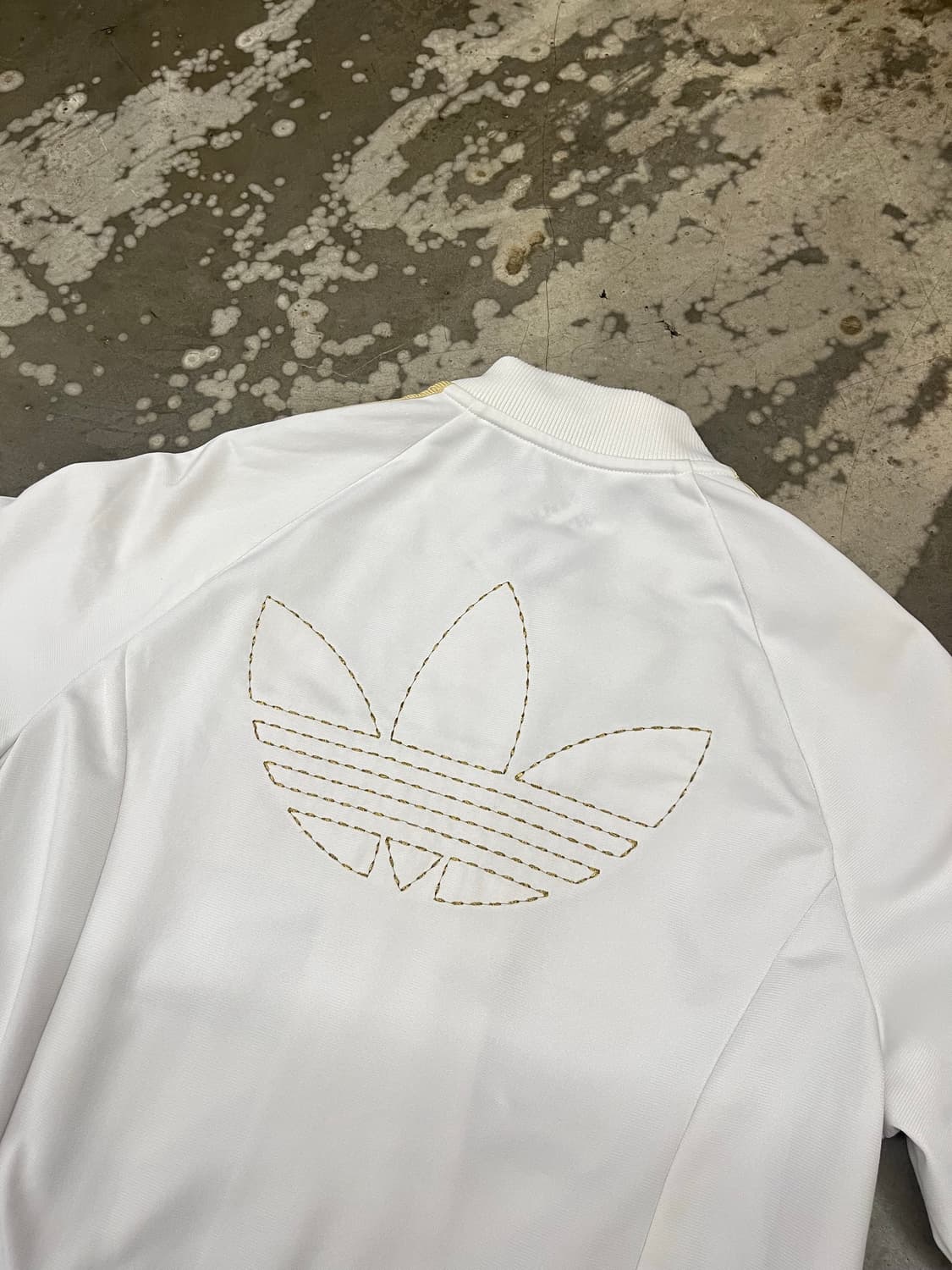 아디다스 대대장 슈퍼스타져지 흰/골 상품이미지4