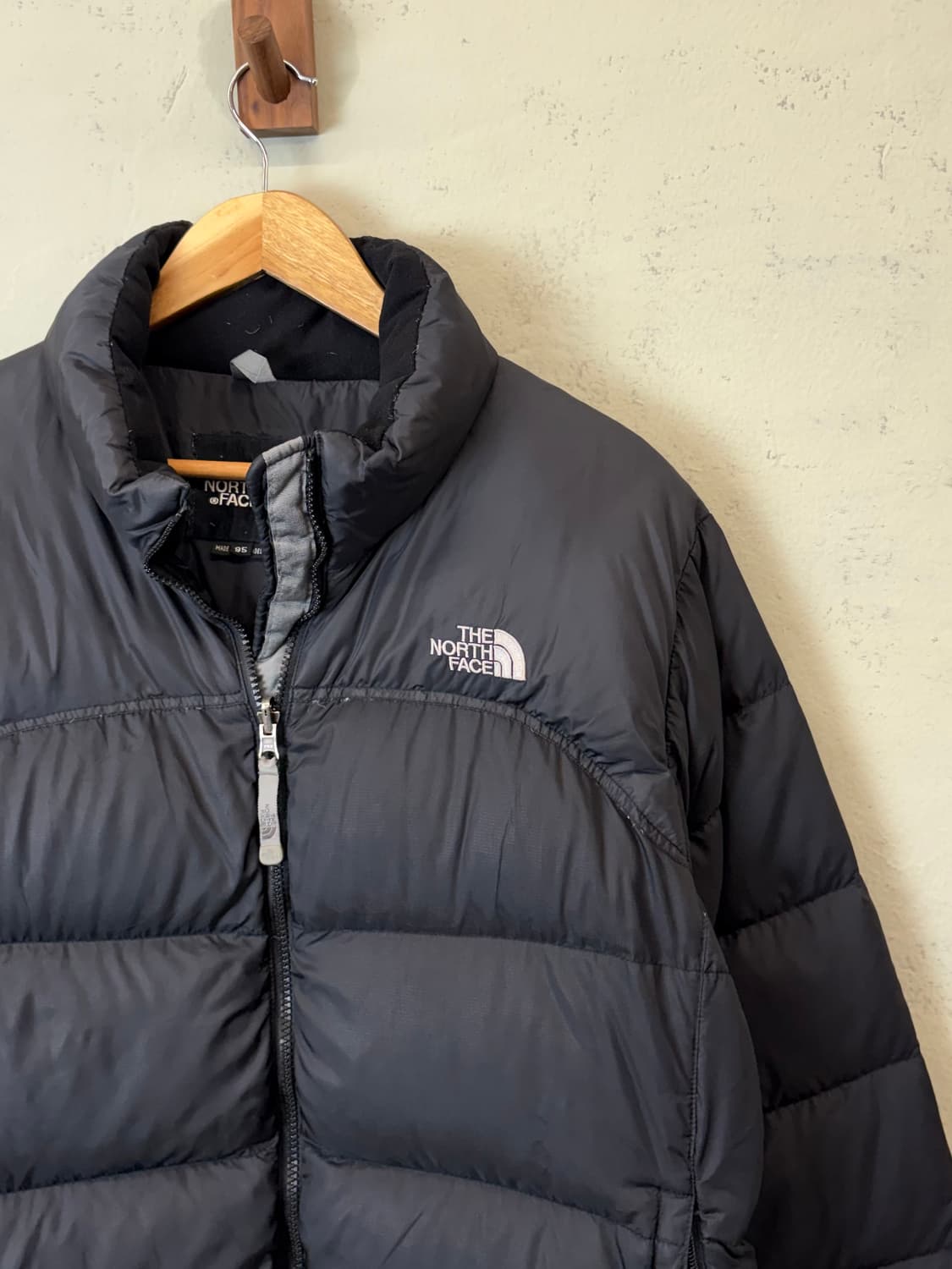 노스페이스 700 눕시 블랙 패딩 상품이미지3