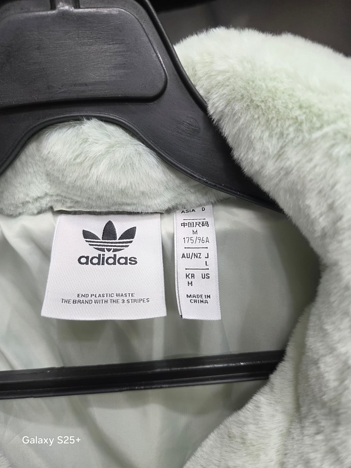 아디다스  퍼   자켓 상품이미지2