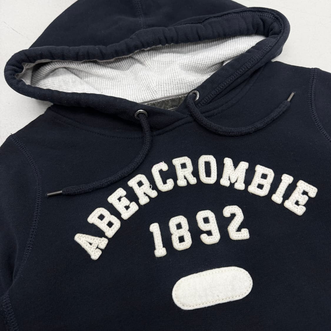 아베크롬비 Y2K 딱붙 아치로고 후드티 상품이미지3