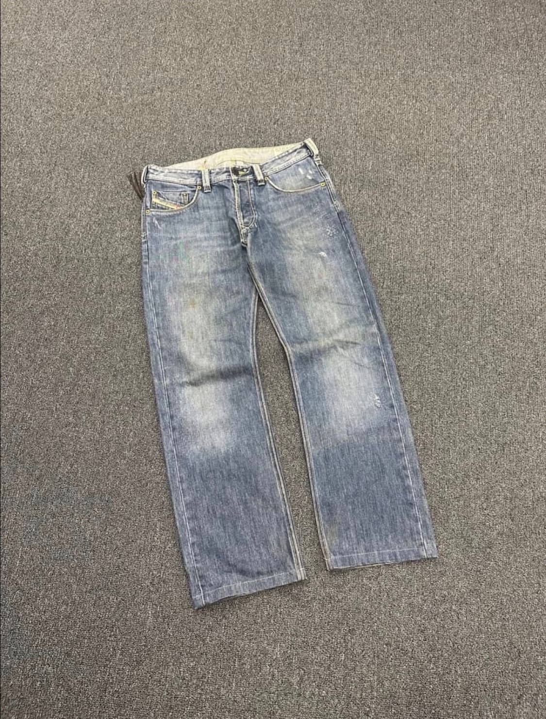 디젤 빈티지 워싱 자수 데님팬츠 상품이미지4