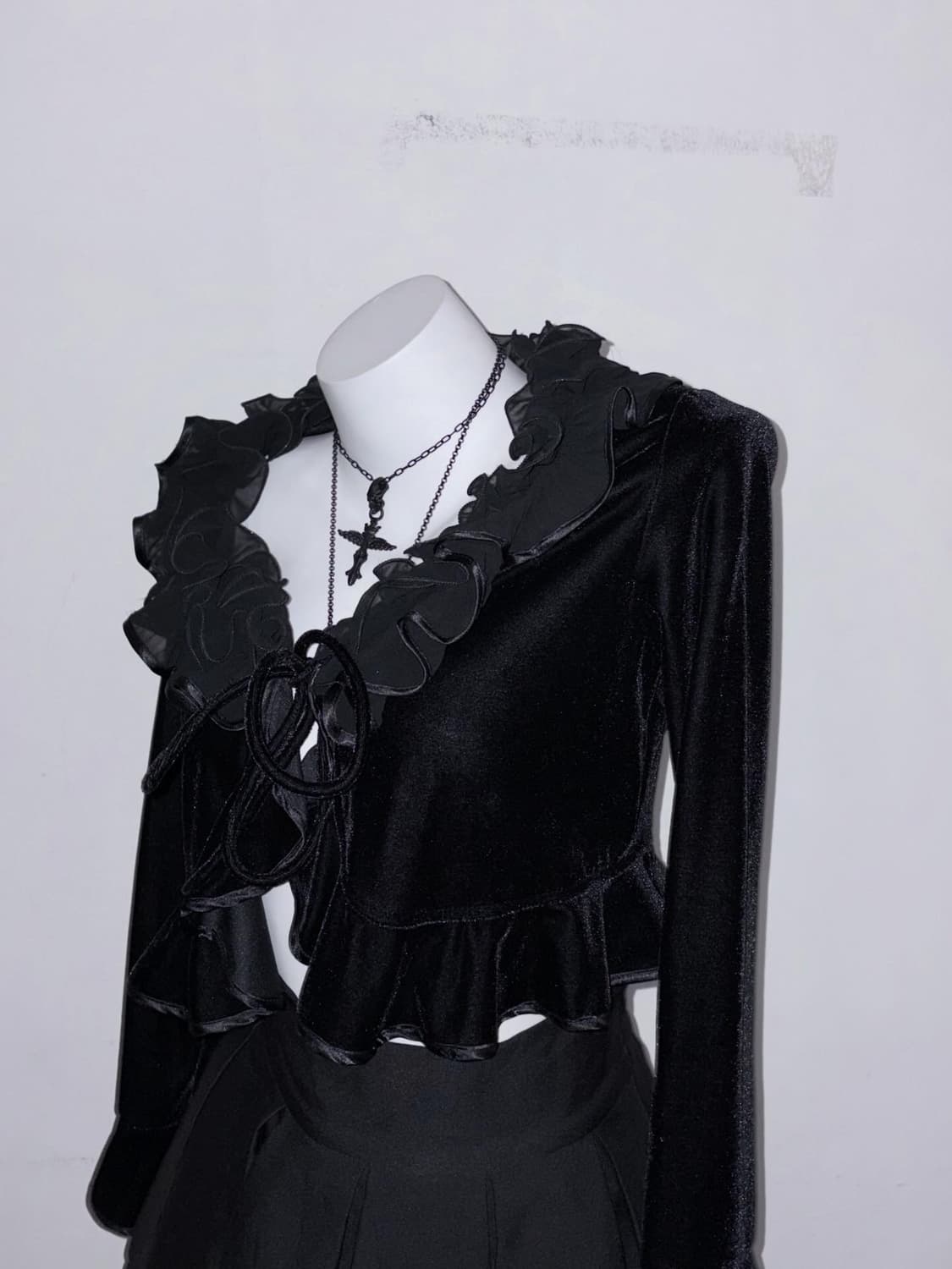 다크로맨틱 고스 코디세트 4피스 - 프릴, 시스루, 코르셋, 벨벳 상품이미지8