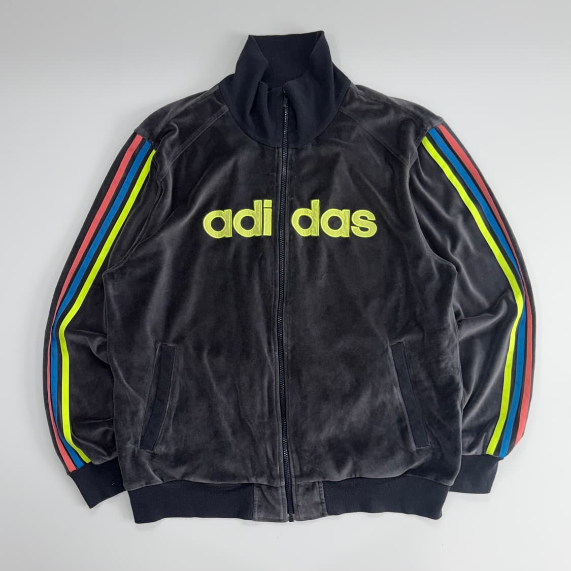 Adidas 아디디스 스펠아웃로고 차콜 벨벳 져지 상품이미지3