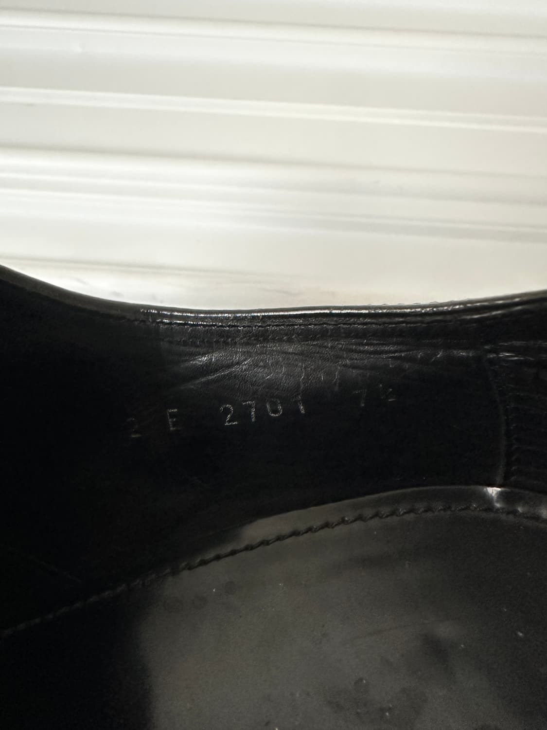 프라다 브러쉬드 레더 블랙 더비슈즈 상품이미지8