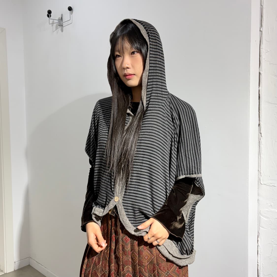 니트 스트라이프 리버시블 후드 케이프 망토 상품이미지1